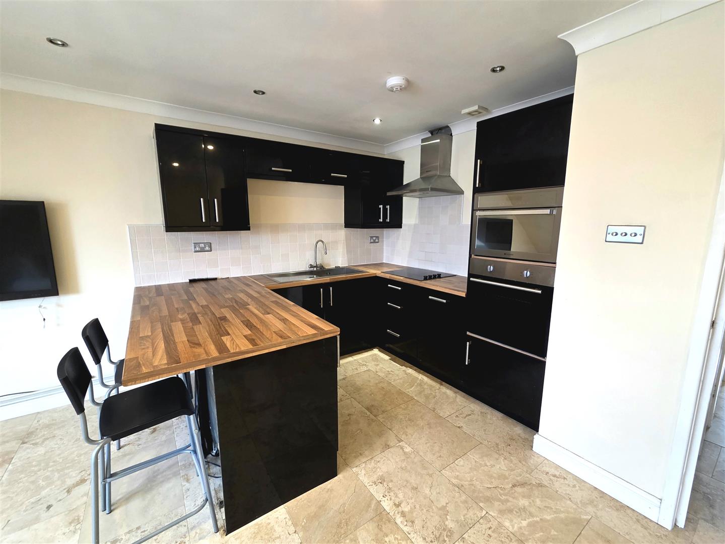 Squire Court, Victoria Quay Marina, Swansea, SA1 3XB